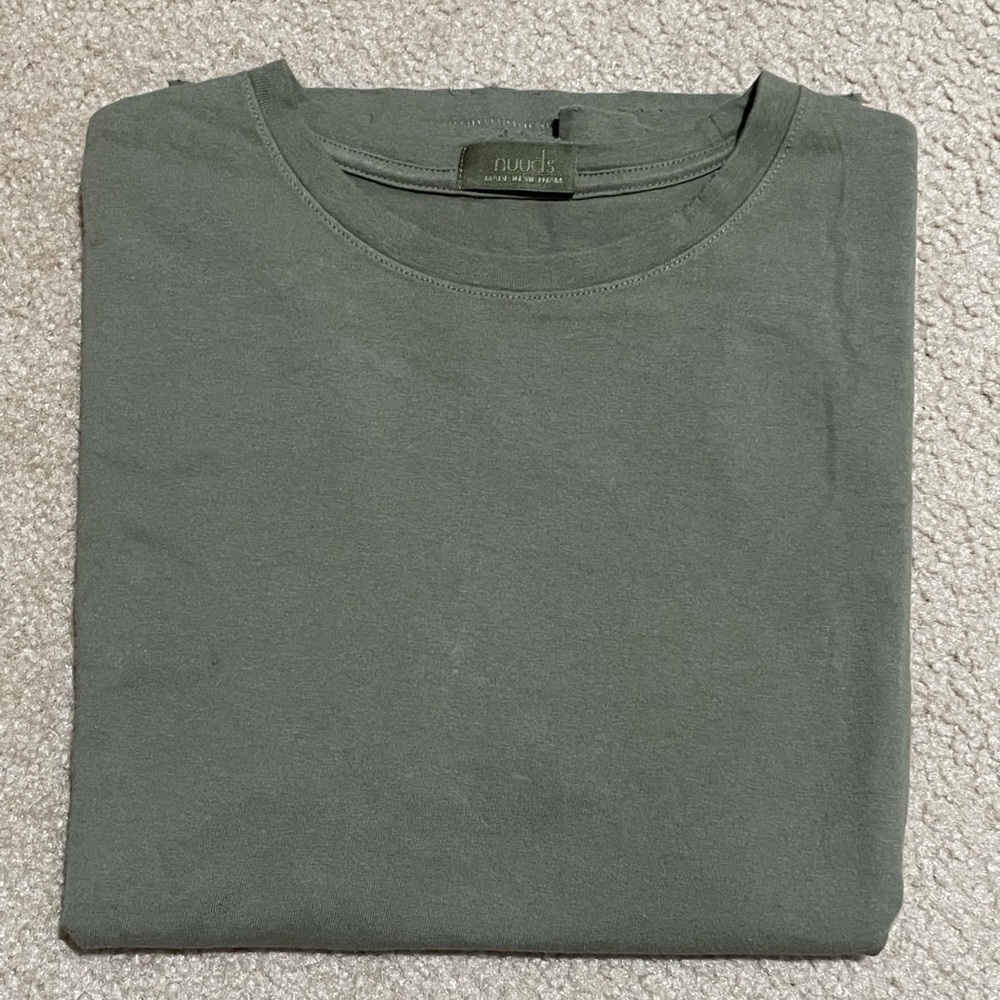 Nuuds everyday Tee in Olive